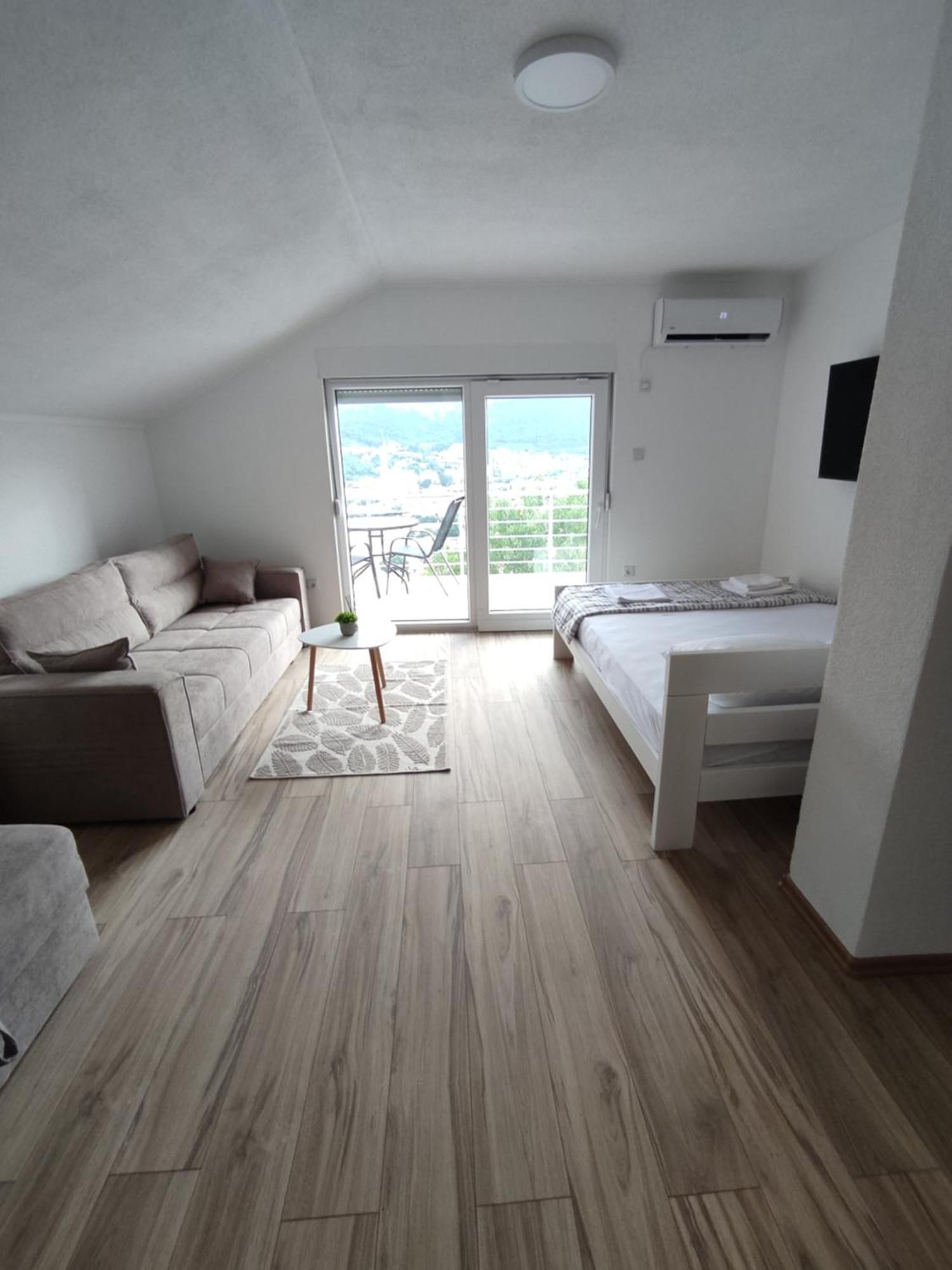 View Of The City - Studio Apartment Mostar Exteriör bild