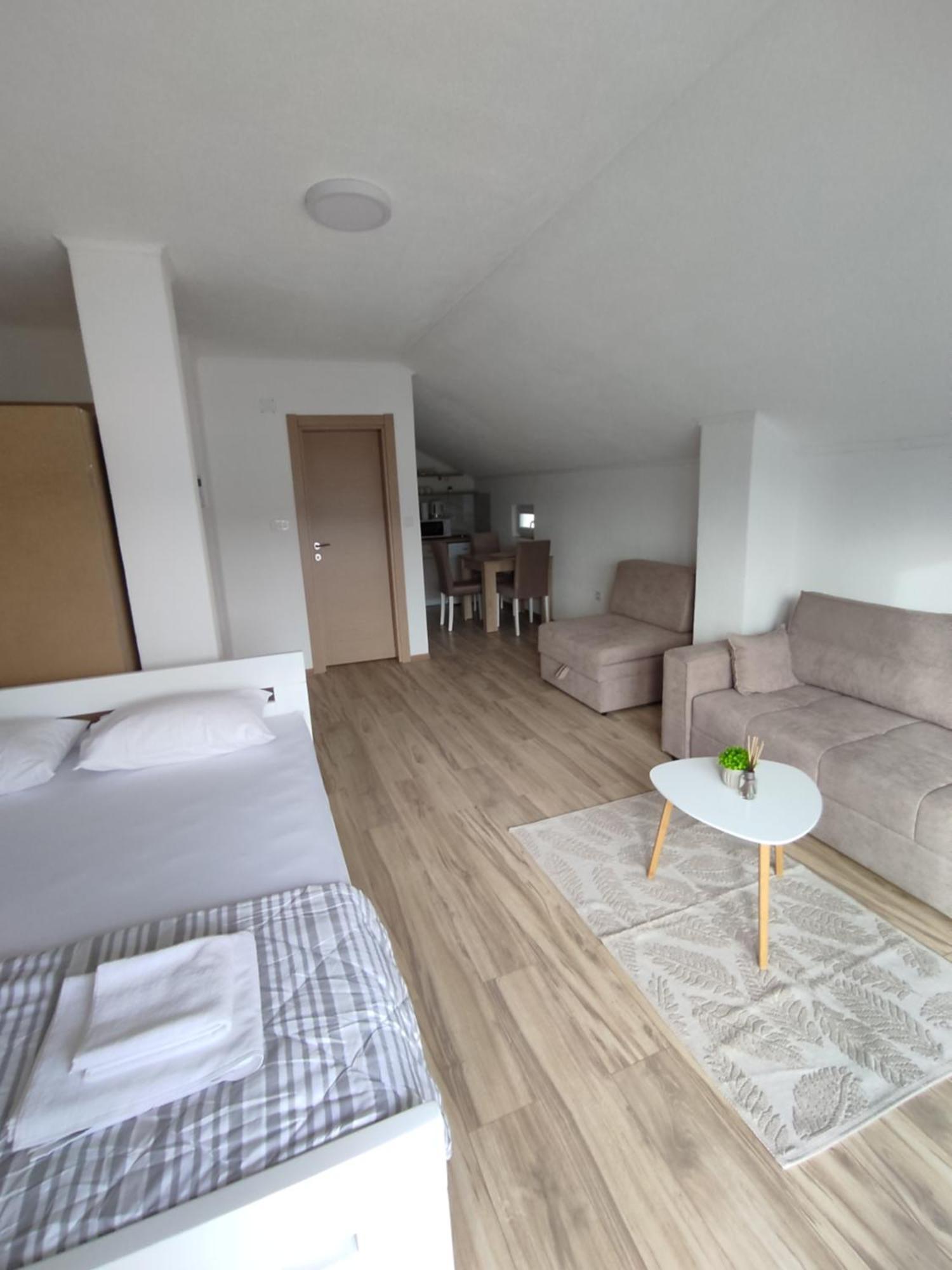 View Of The City - Studio Apartment Mostar Exteriör bild